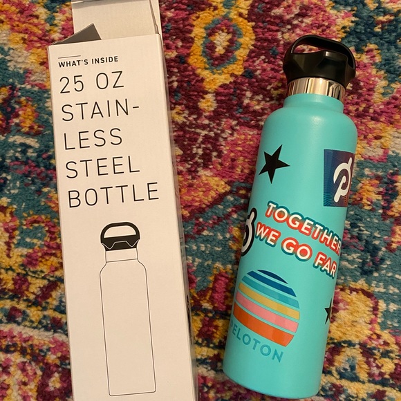 Peloton Sticker Water Bottle 🚲 - Picture 2 of 3